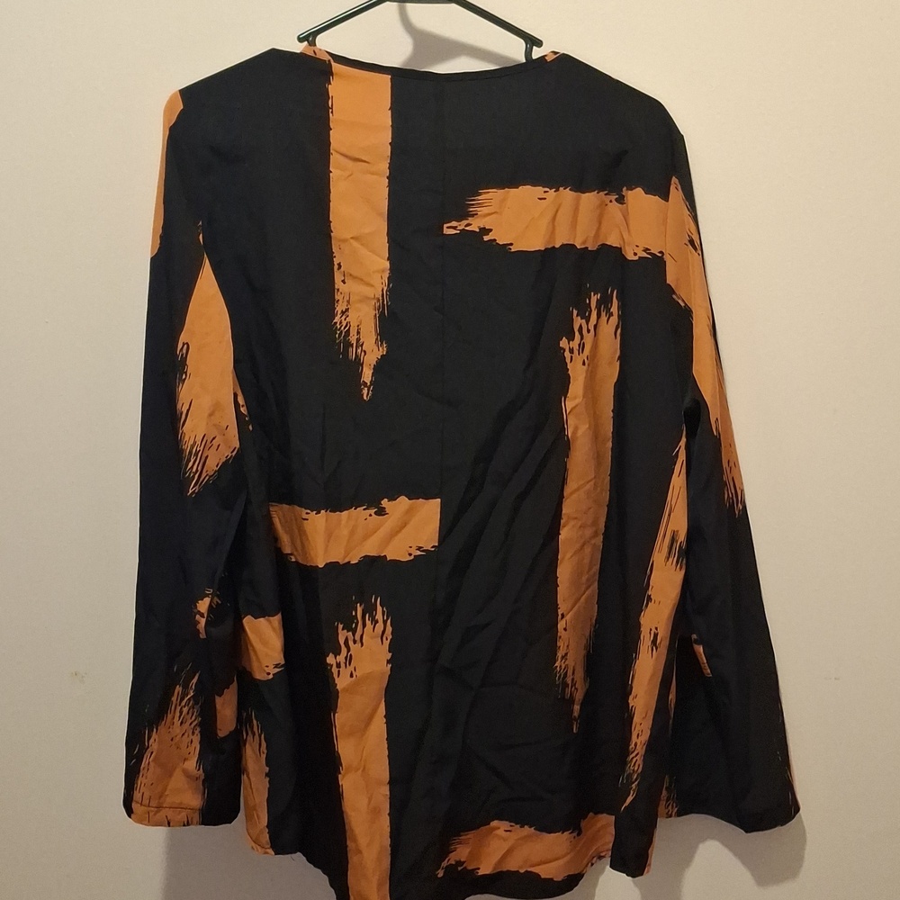 SHEIN Tunic Blouse - Picture 2 of 3